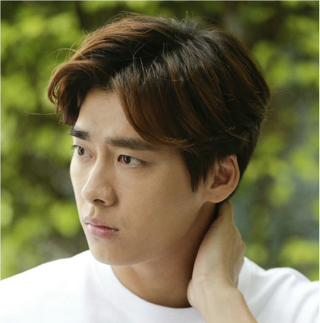 關(guān)于李易峰的名人名言哲理格言警句語錄 - 每日文摘