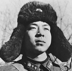 關(guān)于雷鋒的名人名言哲理格言警句語(yǔ)錄 - 每日文摘